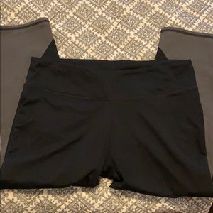 Cropped Fabletics Leggings